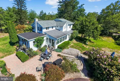 330 Fairhill Rd, Hatfield, PA 19440