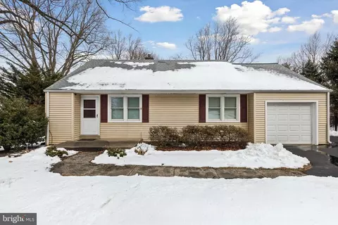 1167 W Bristol Rd, Warminster, PA 18974