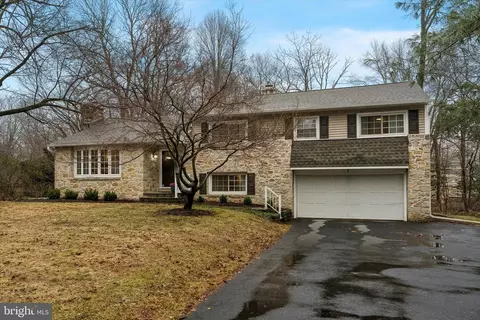 45 Creek Dr, Doylestown, PA 18901