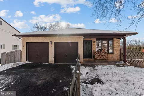 611 S 9th St, Perkasie, PA 18944