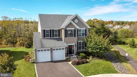 1214 Hockley Dr, Perkasie, PA 18944