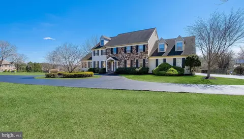 2916 White Tail Ct, Doylestown, PA 18902