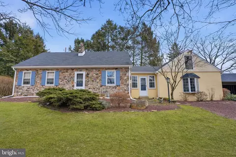 222 Green Valley Rd, Langhorne, PA 19047