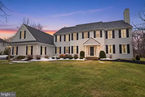 3960 S Mallard Ln, Doylestown, PA 18902