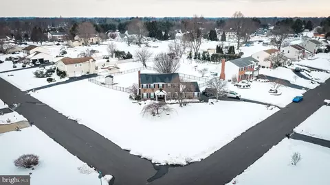 52 Hampton Dr, Churchville, PA 18966
