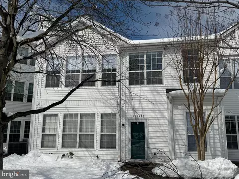 11103 Cornerstone Dr, Yardley, PA 19067