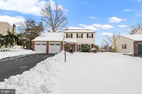 63 Forrest Dr, Southampton, PA 18966
