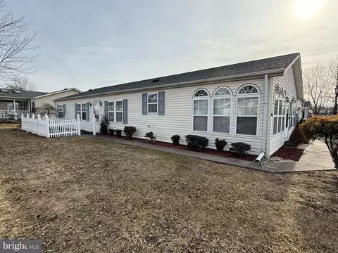 600 Mulberry Ct, New Hope, PA 18938