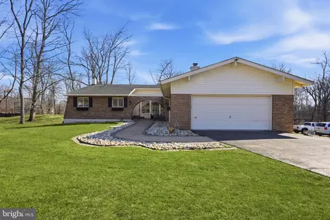 216 Bruce Rd, Washington Crossing, PA 18977