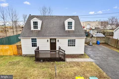 29 3rd St, Morrisville, PA 19067