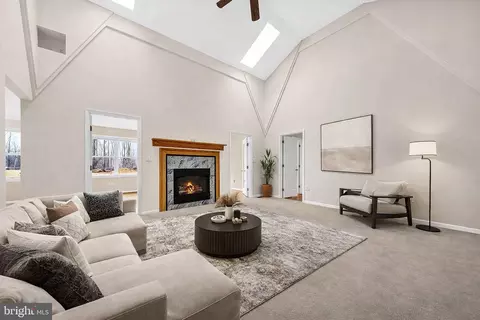 1347 E Thatcher Rd, Quakertown, PA 18951