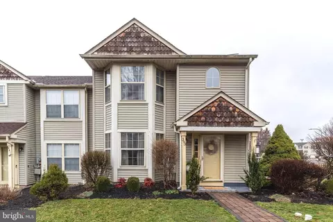 393 Kent Ln, Perkasie, PA 18944