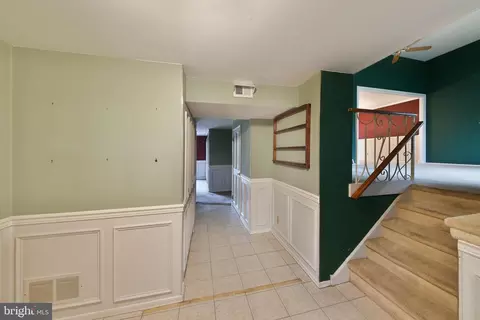 Entry Way - 982 Mueller Rd, Warminster, PA 18974 photo 1 of 3