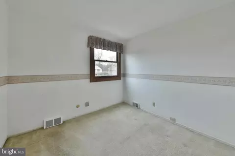 Bedroom - 982 Mueller Rd, Warminster, PA 18974 photo 3 of 5