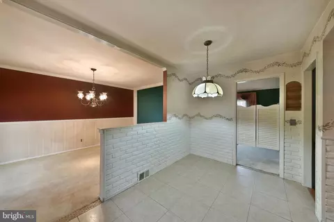 Entry Way - 982 Mueller Rd, Warminster, PA 18974 photo 3 of 3