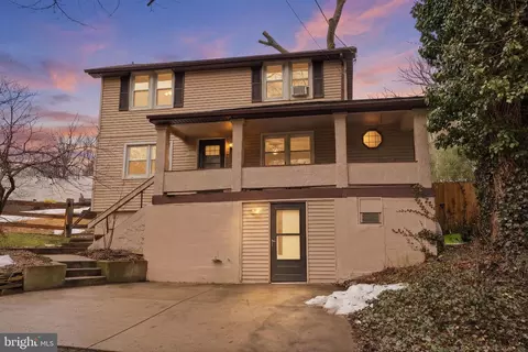 975 Woodvale Ave, Langhorne, PA 19047