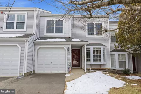 33 E Park Rd, Newtown, PA 18940