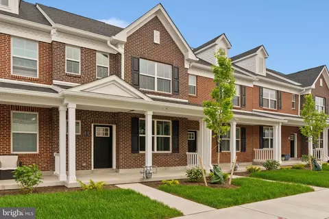 40 N Eighth St, Perkasie, PA 18944