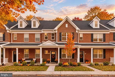 40 N Eighth St, Perkasie, PA 18944