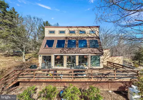 1785 Trumbauersville Rd, Quakertown, PA 18951