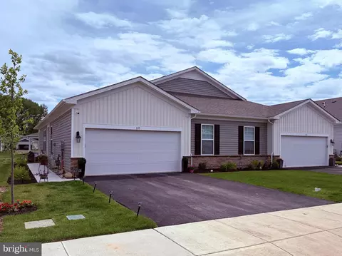 133 Delhaas Cir, Bristol, PA 19007