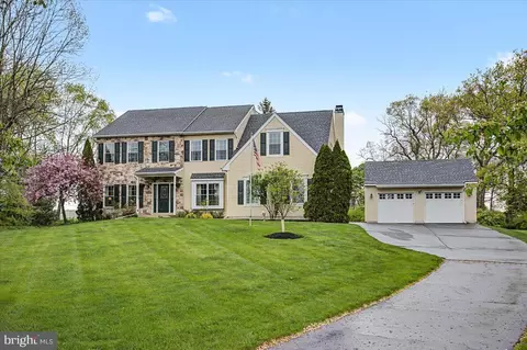 275 Alyssa Ln, Doylestown, PA 18901