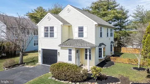 272 Stanford Pl, Newtown, PA 18940