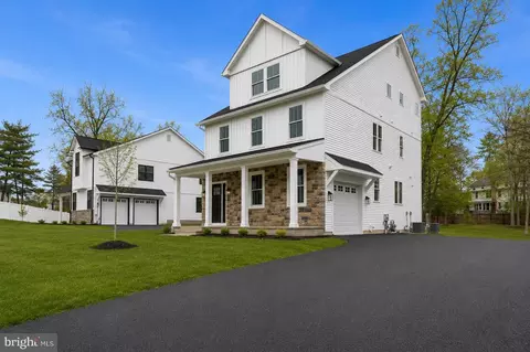 14 Churchville Ln, Churchville, PA 18966