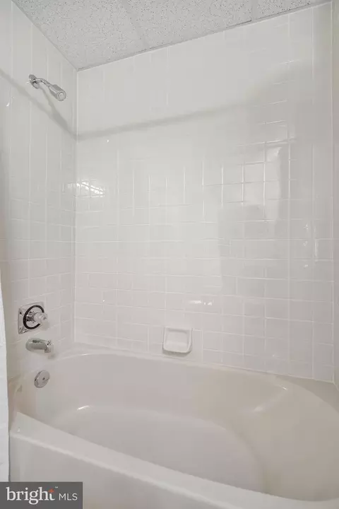 Bath - 6509 Centennial Sta, Warminster, PA 18974 photo 4 of 4