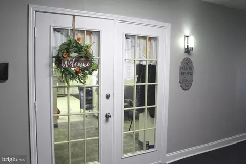 Entry Way - 6509 Centennial Sta, Warminster, PA 18974 photo 3 of 3