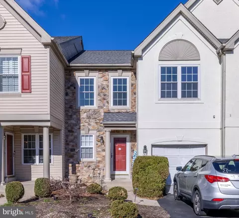 104 Shannon Ct, Warwick, PA 18974