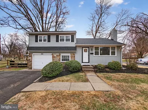 840 Walnut Rd, Warminster, PA 18974