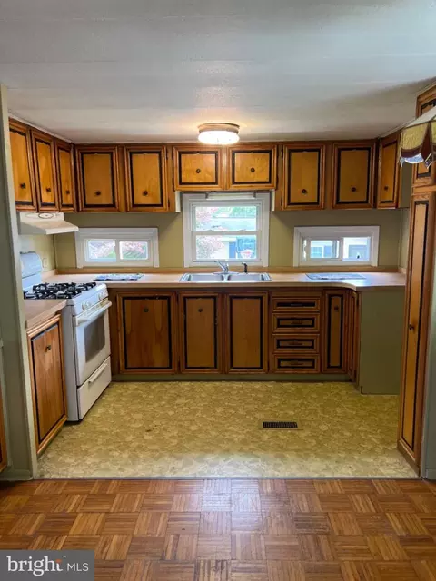 1302 Gibson Rd # 152, Bensalem, PA 19020