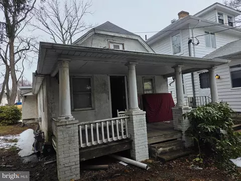406 W Bridge St, Morrisville, PA 19067