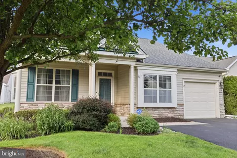 810 Nathaniel Trl, Warwick, PA 18974