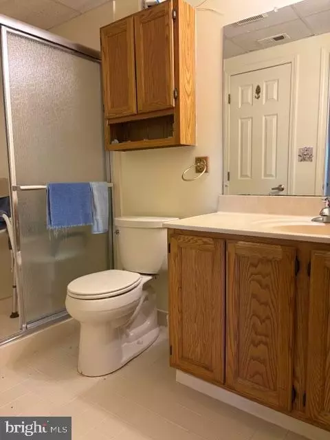 Bath - 7103 Centennial Sta, Warminster, PA 18974 photo 2 of 2