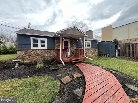 30 Duane Rd, Doylestown, PA 18901