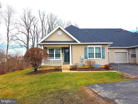 107 Liberty Dr, Bensalem, PA 19020