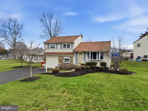 327 S Norristown Rd, Warminster, PA 18974