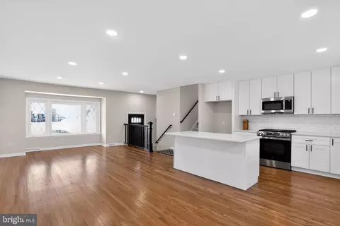 Living - 1283 Irma Rd, Warminster, PA 18974 photo 3 of 7