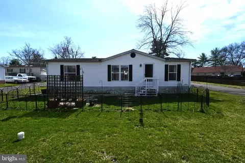 45 Maple Dr, Doylestown, PA 18901