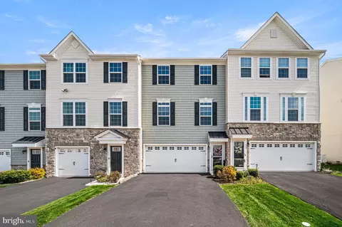 135 Arbor Blvd, Perkasie, PA 18944