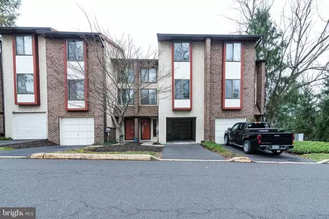 9 2 Aspen Way, Doylestown, PA 18901