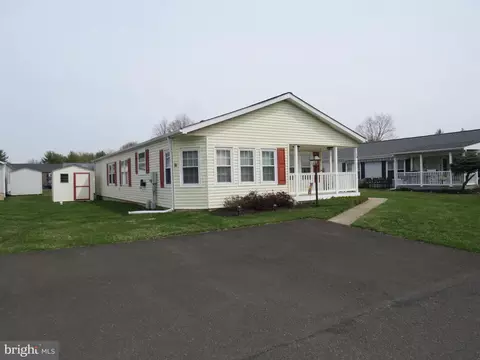 59 Wildflower Ct, New Hope, PA 18938