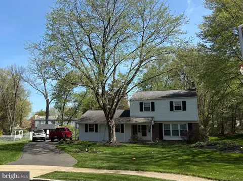 109 Richard Dr, Chalfont, PA 18914