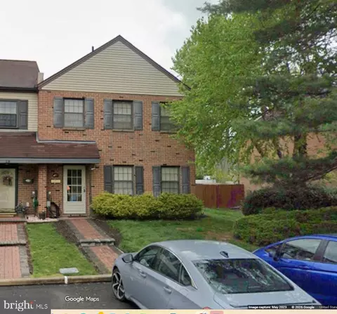 73 Coventry Ln, Langhorne, PA 19047