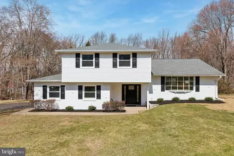 80 E Rambler Dr, Southampton, PA 18966