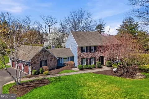 35 Matthew Cir, Richboro, PA 18954