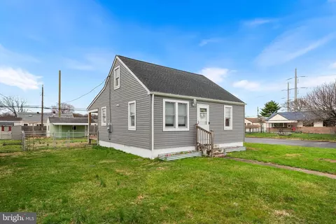 2109 Bath Rd, Bristol, PA 19007
