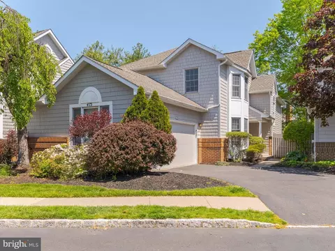 475 Franklin Cir, Yardley, PA 19067